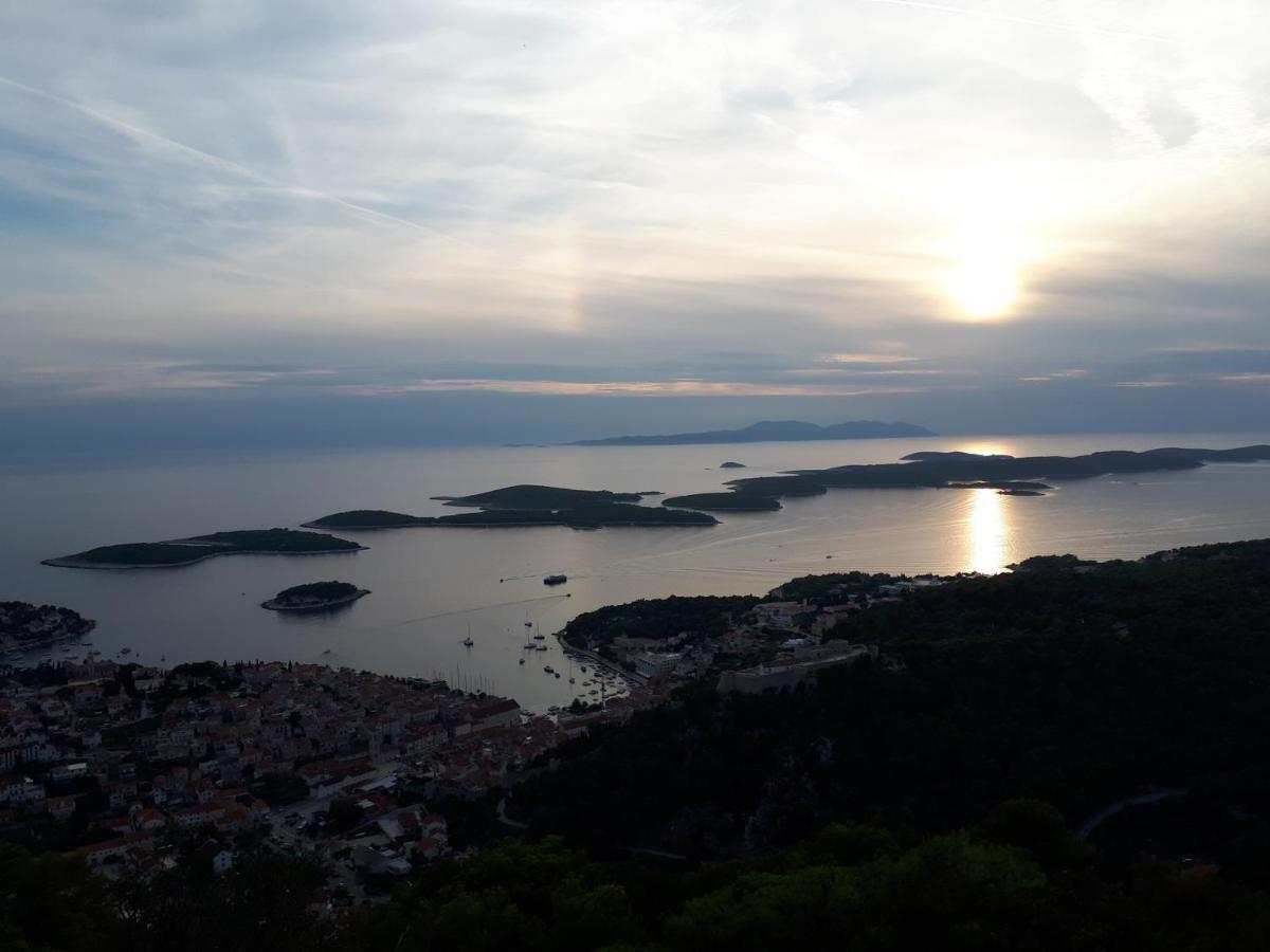 Guest House Mediterranean Hvar Town Zewnętrze zdjęcie